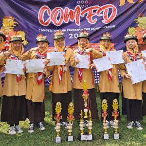 Pesantren Assalaam Raih Juara Umum Pramuka Penggalang Putri di Comed BoyScout 2025 UMS