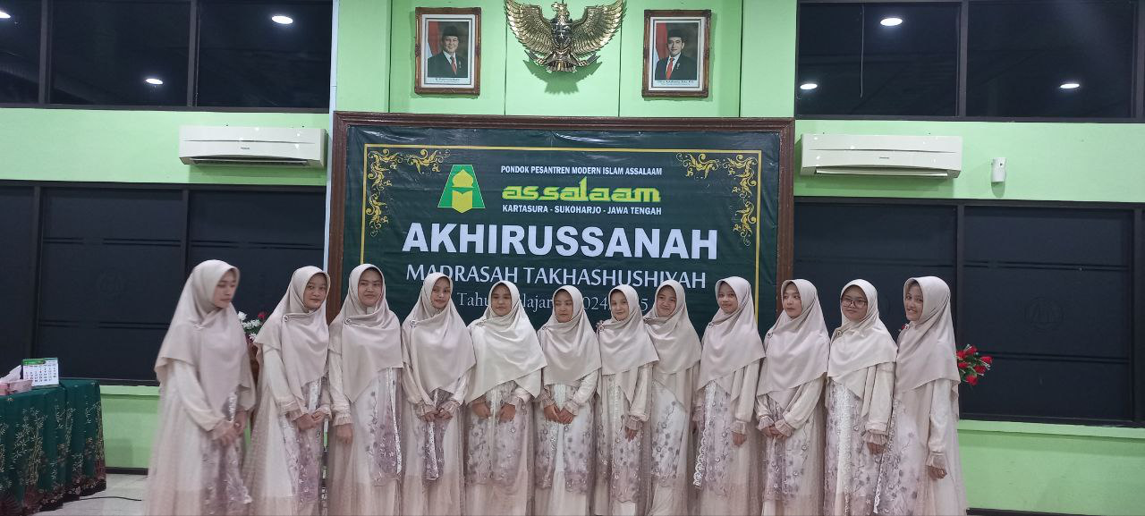 Santri Takhashush PPMI Assalaam Ikuti Wisuda Akhirussanah 2025