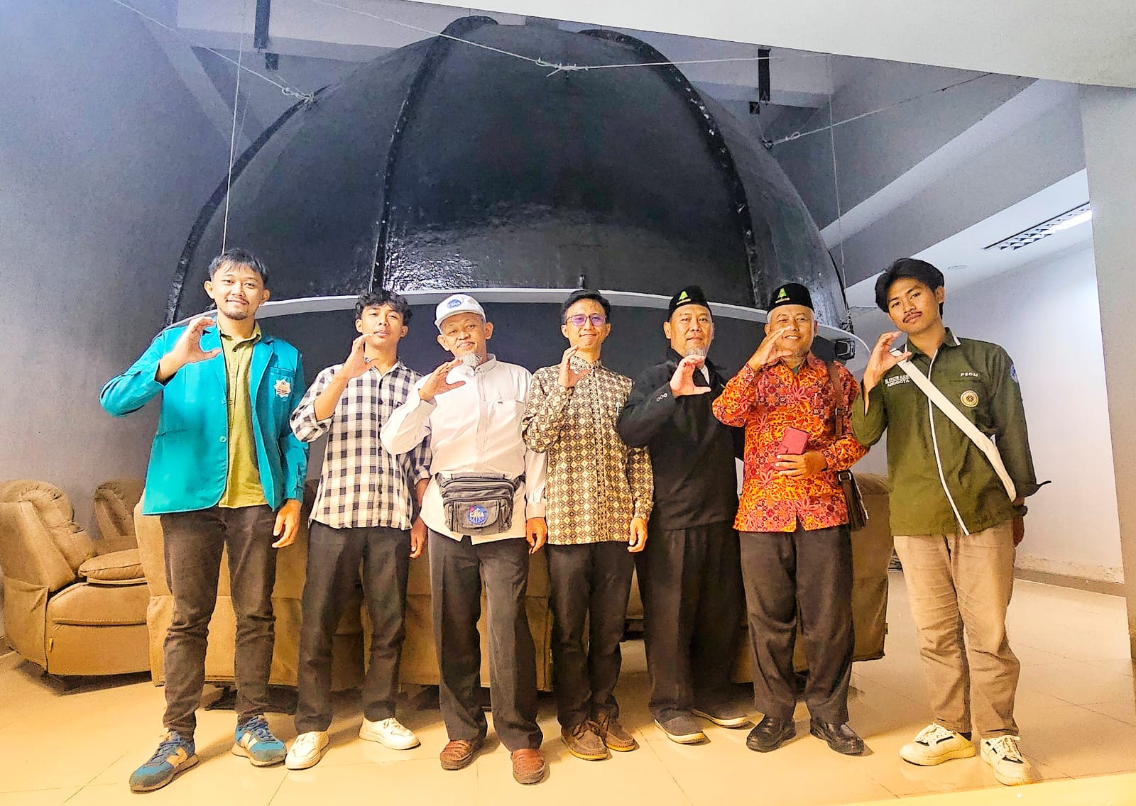 Perkuat Jaringan Astronomi Nasional, Kepala Pusat Astronomi Assalaam Kunjungi Observatorium Al-Afaq UIN Mataram