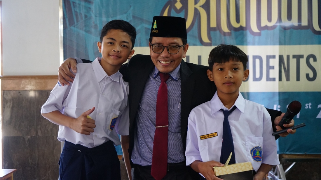 Ta’aruf Santri Baru di PPMI Assalaam: Menumbuhkan Keluarga Baru dalam Pendidikan Pesantren