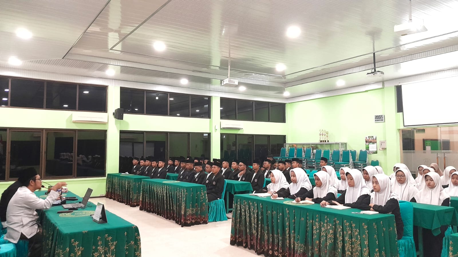 Upgrading Pengajar TPA, Langkah Penting Tingkatkan Kualitas Peran Santri Assalaam di Masyarakat