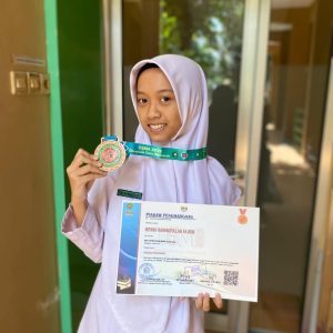 Prestasi Gemilang: Nisyah Rahmatullah Fajrin Raih Medali Perunggu di OSMA Jawa Tengah 2025