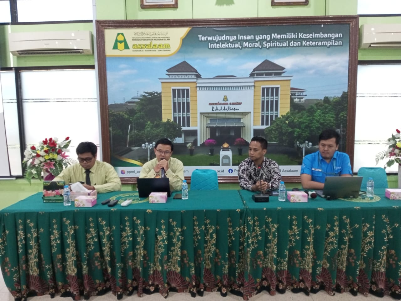 Berkerjasama dengan Biznet, Santri SMK Assalaam Belajar Infrastruktur Fttx 