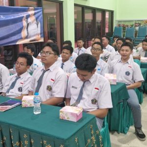 Berkerjasama dengan Biznet, Santri SMK Assalaam Belajar Infrastruktur Fttx 