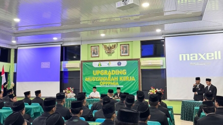 Tingkatkan Skill Kepemimpinan, Santri Pengurus Organisasi Pelajar PPMI Assalaam Ikuti Upgrading