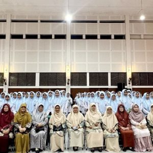 Pelantikan Pengurus Konsulat Putri PPMI Assalaam, Teguhkan Solidaritas dan Kepemimpinan Santriwati