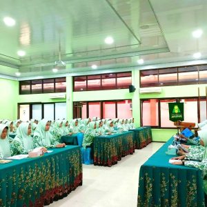 Musyawarah Kerja Konsulat Putri PPMI Assalaam 2025/2026, Santriwati Siapkan Program Kerja