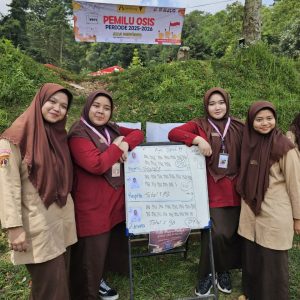 Mempererat Ukhuwah Santri SMA Assalaam Melalui Family Gathering 2025