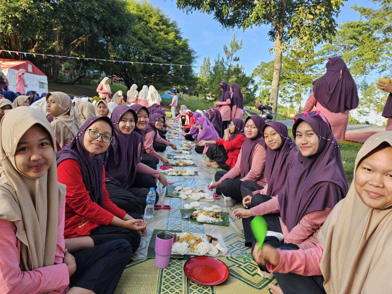 Mempererat Ukhuwah Santri SMA Assalaam Melalui Family Gathering 2025