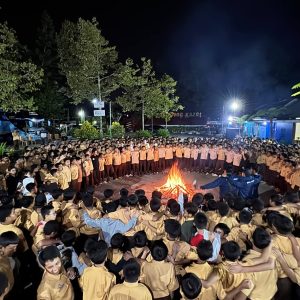Santri MTs PPMI Assalaam Asah Karakter Melalui Outbound di Alam Karanganyar