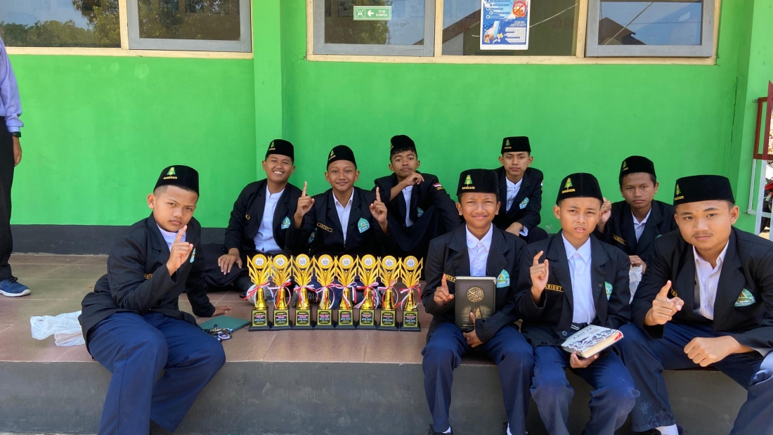 Santri SMP TQS Assalaam Tepus Raih Juara Umum MTQ Tingkat Kapanewon Tepus 2025