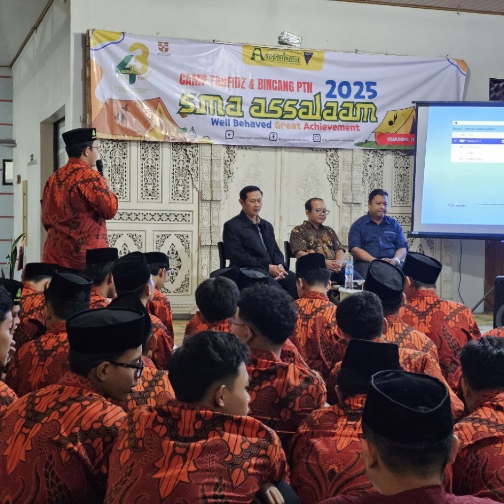 Santri Fase F (XII) SMA Assalaam Laksanakan Camp Tahfidz dan Bincang PTN