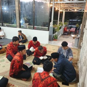 Santri Fase F (XII) SMA Assalaam Laksanakan Camp Tahfidz dan Bincang PTN