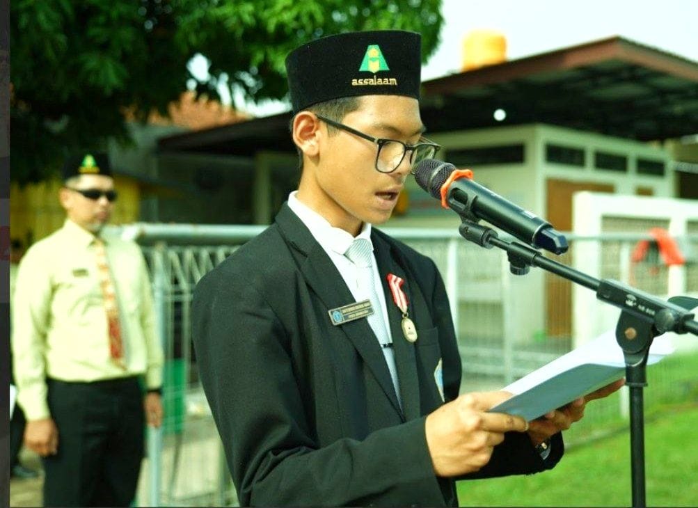Peringati Hari Santri Nasional 2025, Assalaam Berikan Beasiswa Prestasi bagi 10 Santri Berprestasi MTs
