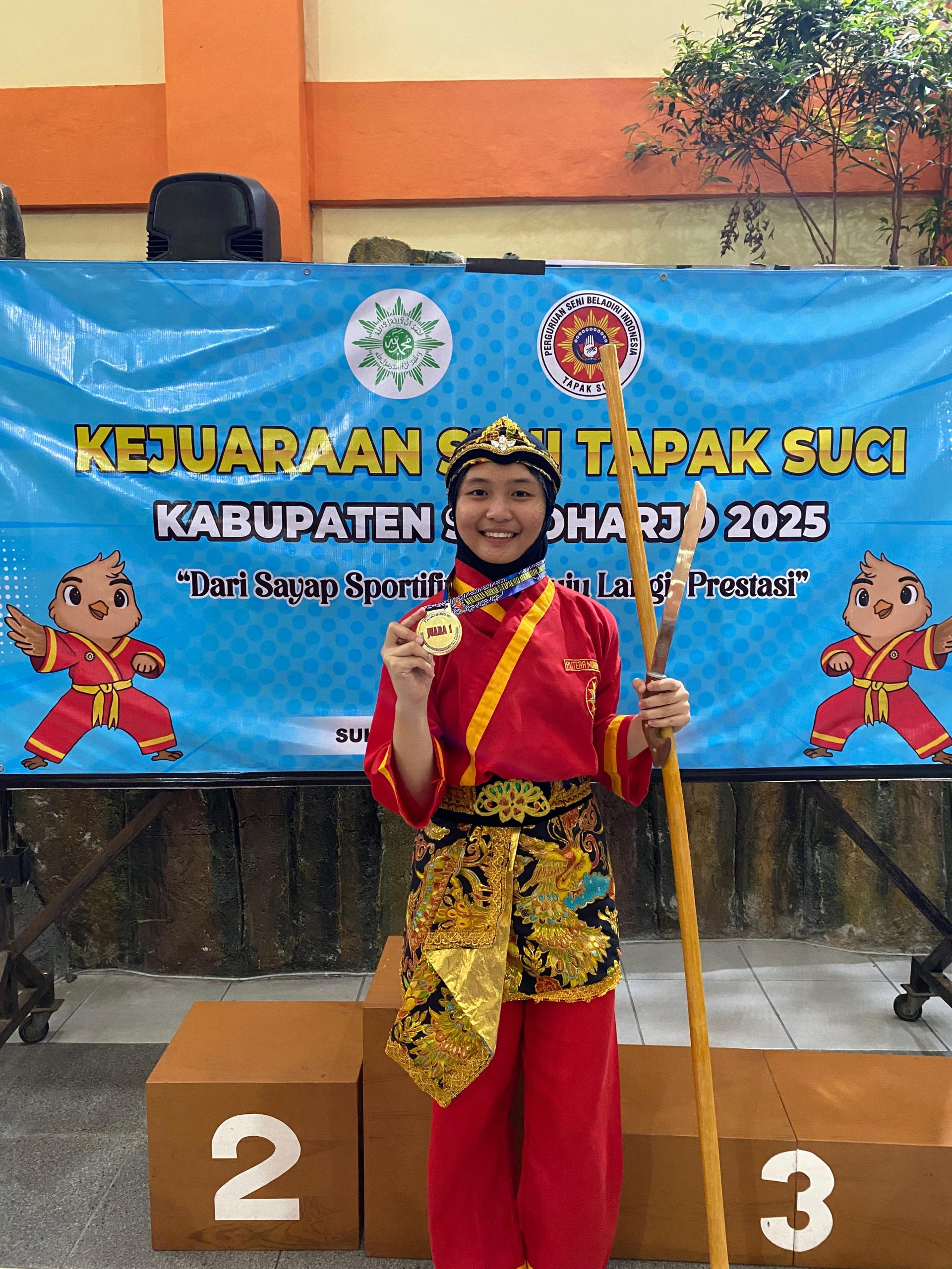 Santri PPMI Assalaam Sukses Borong 10 Medali di Kejurda Seni Pencak Silat Sukoharjo 2025