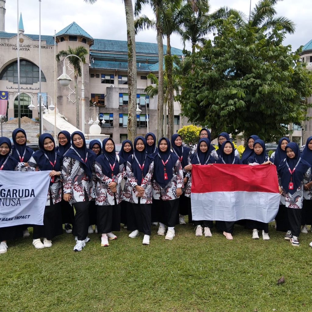 Delegasi Santri PPMI Assalaam Ikuti Pro Smart Youth Summit 3 di Singapura dan Malaysia