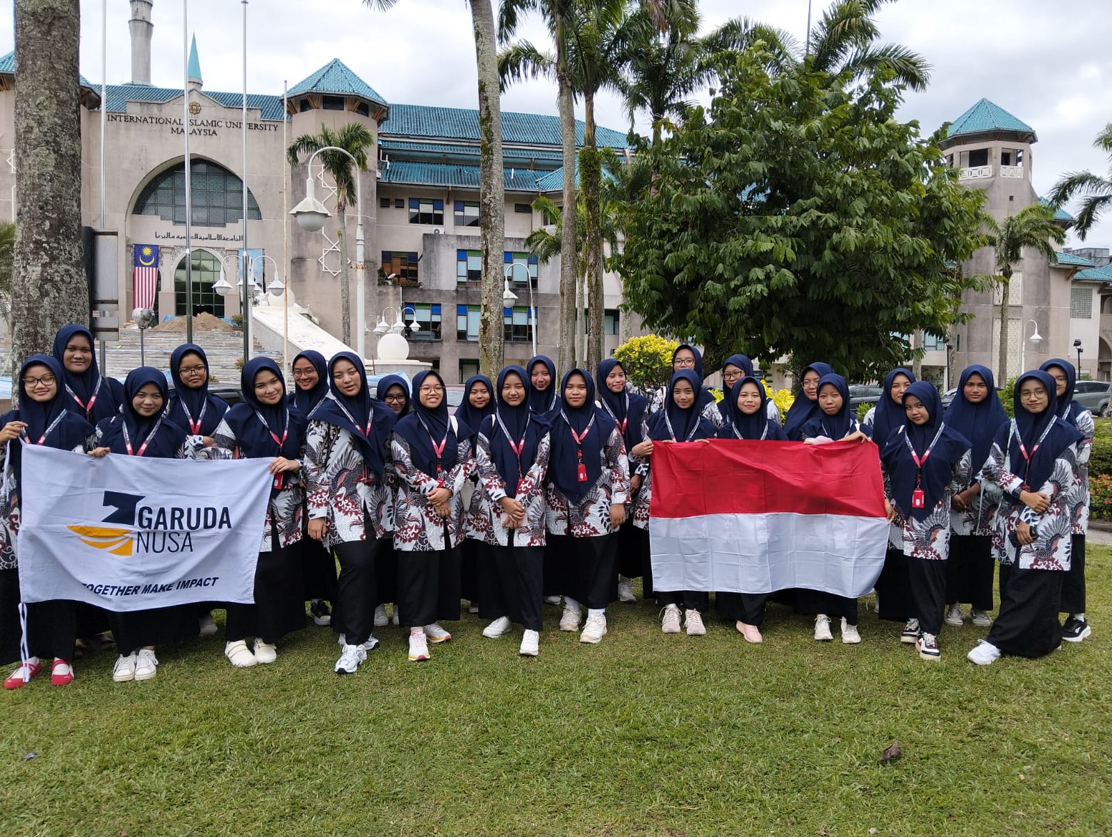 Delegasi Santri PPMI Assalaam Ikuti Pro Smart Youth Summit 3 di Singapura dan Malaysia