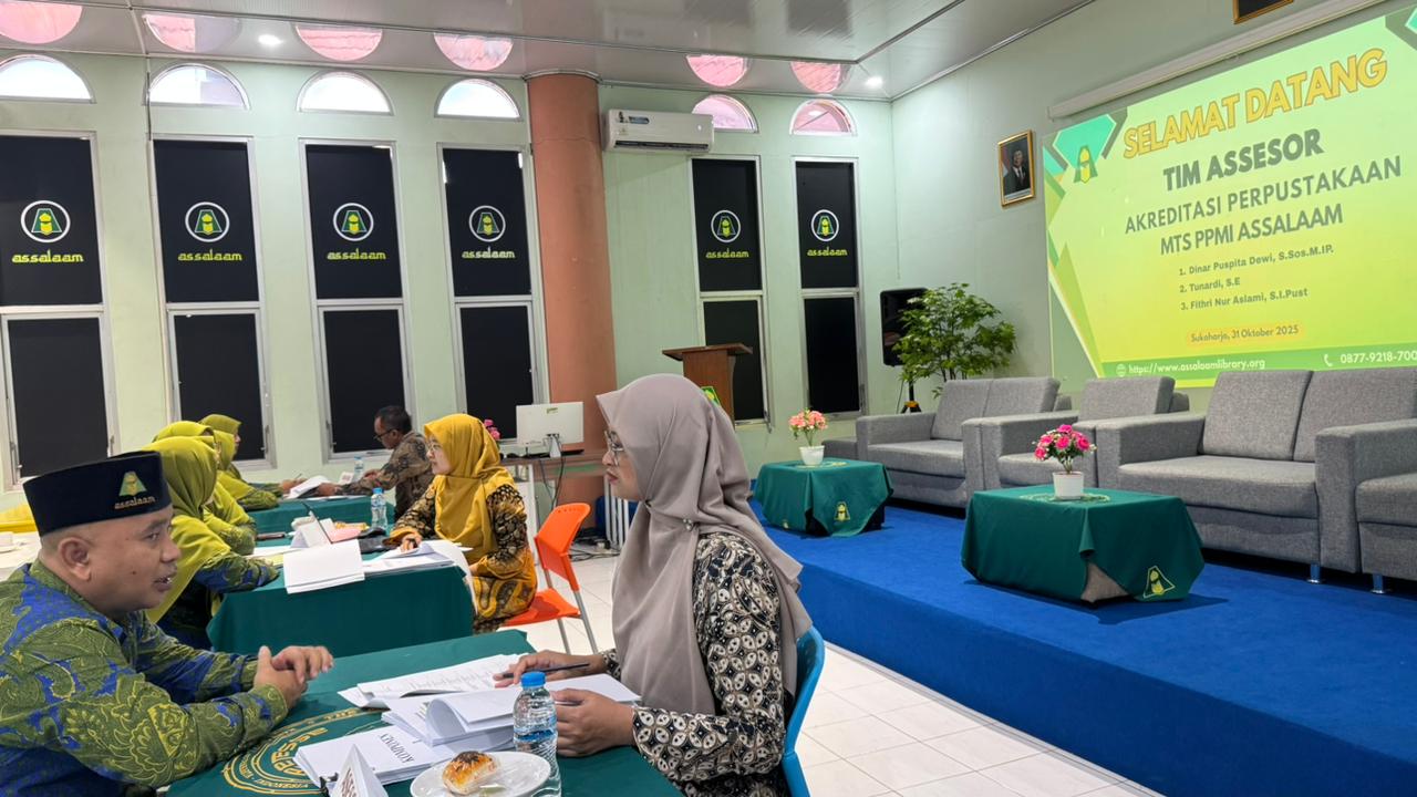 Tim Asesor Nasional Beri Predikat A (Unggul) pada Perpustakaan MTs PPMI Assalaam