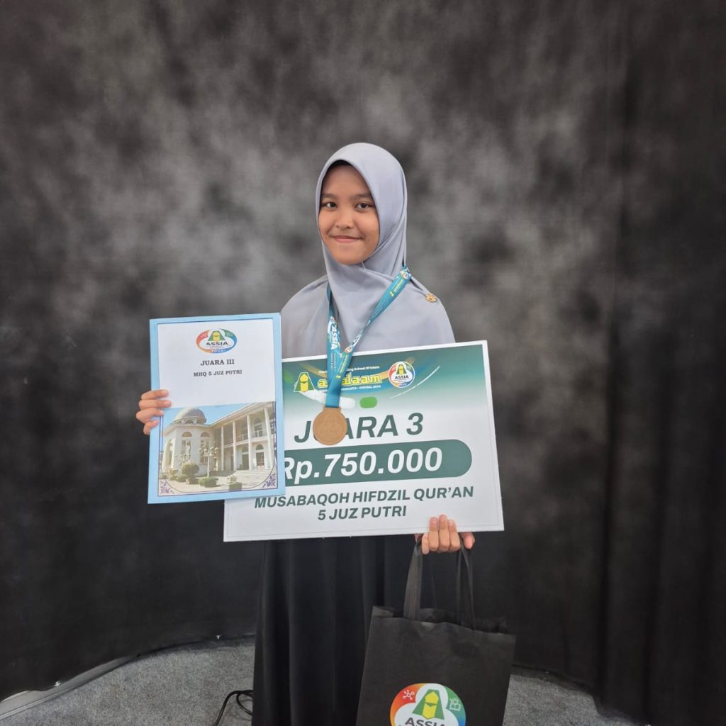 Santriwati PPMI Assalaam Raih Enam Medali di ASSIA Olympiad 2025
