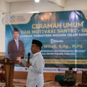Menteri Kependudukan dan Pembangunan Keluarga Resmikan Sekolah Siaga Kependudukan di PPMI Assalaam