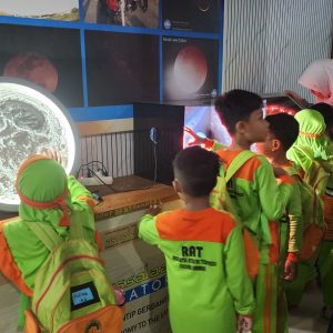 Astronomi Assalaam Perkuat Syiar Ilmu Falak Sejak Dini, Ratusan Anak Belajar Langsung di Observatorium