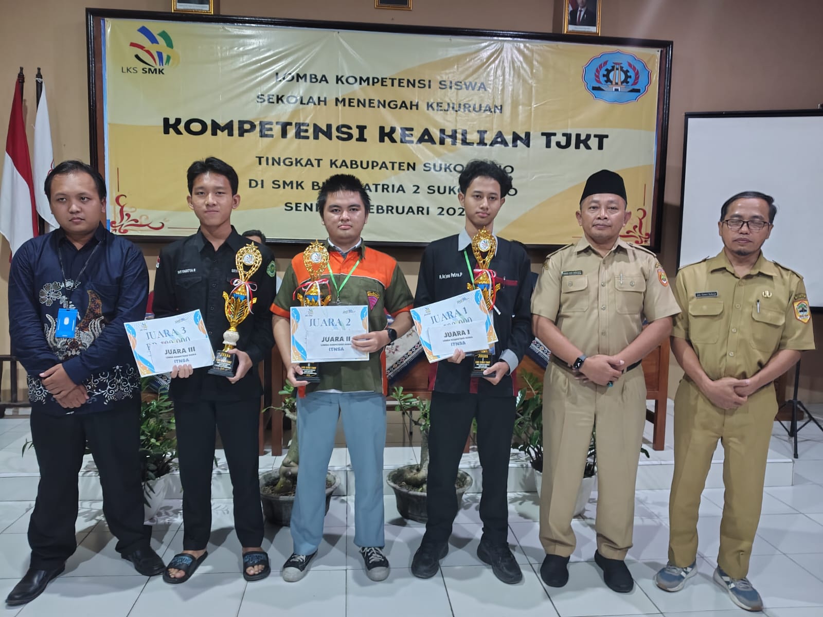 Santri SMK Assalaam Raih Juara 3 LKS Kabupaten Sukoharjo