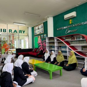 Perkuat Kolaborasi Pendidikan, Al Azhar IIBS Lakukan Studi Banding OSIM MTs PPMI Assalaam