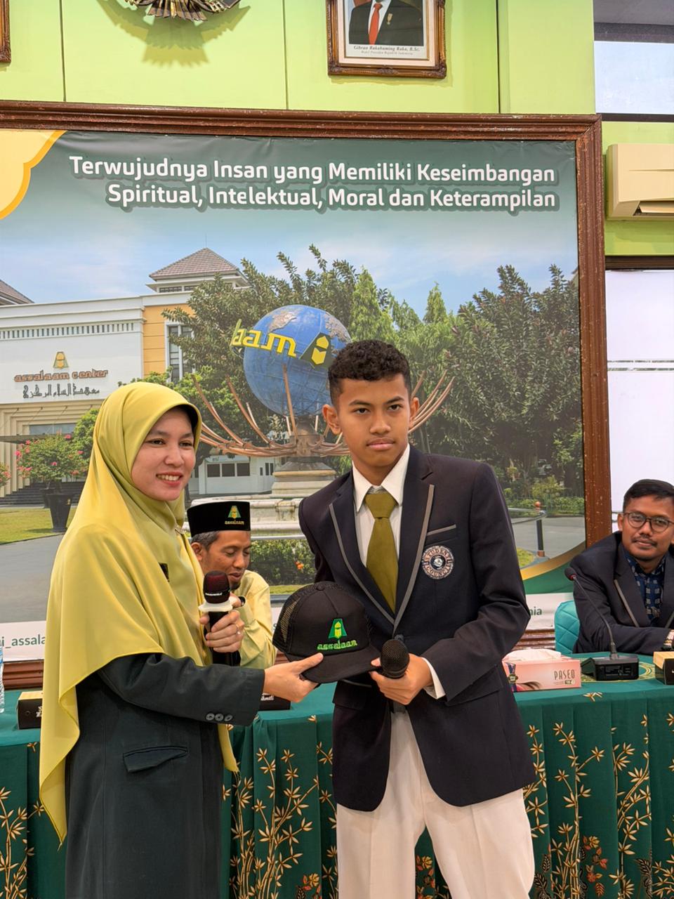 Perkuat Kolaborasi Pendidikan, Al Azhar IIBS Lakukan Studi Banding OSIM MTs PPMI Assalaam