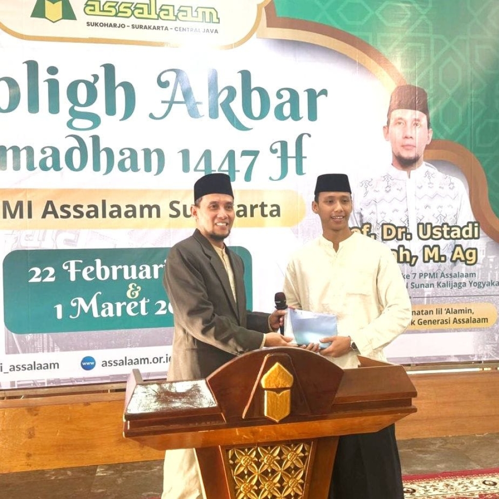 Tabligh Akbar Ramadhan 1447 H PPMI Assalaam: Prof. Ustadi Hamsah Ajak Santri Menjadi Muslim Rahmatan Lil ‘Alamin