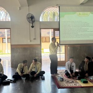 Pondok Pesantren Modern Islam (PPMI) Assalaam menerima kunjungan studi banding dari Pondok Pesantren Al Masduqiah Probolinggo