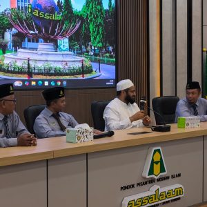 Syaikh dari Riyadh Hadir di MA PPMI Assalaam, Perkuat Kecintaan Santri terhadap Al-Qur’an dan Bahasa Arab