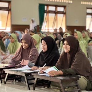 Semarak Maulid Nabi 1448 H, Santriwati PPMI Assalaam Ikuti Lomba Sirah, LCC, dan Nasyid