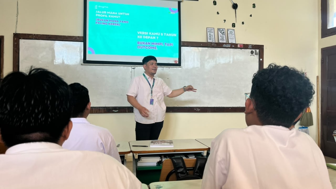 MA PPMI Assalaam Perluas Wawasan Santri tentang Studi dan Karier Internasional