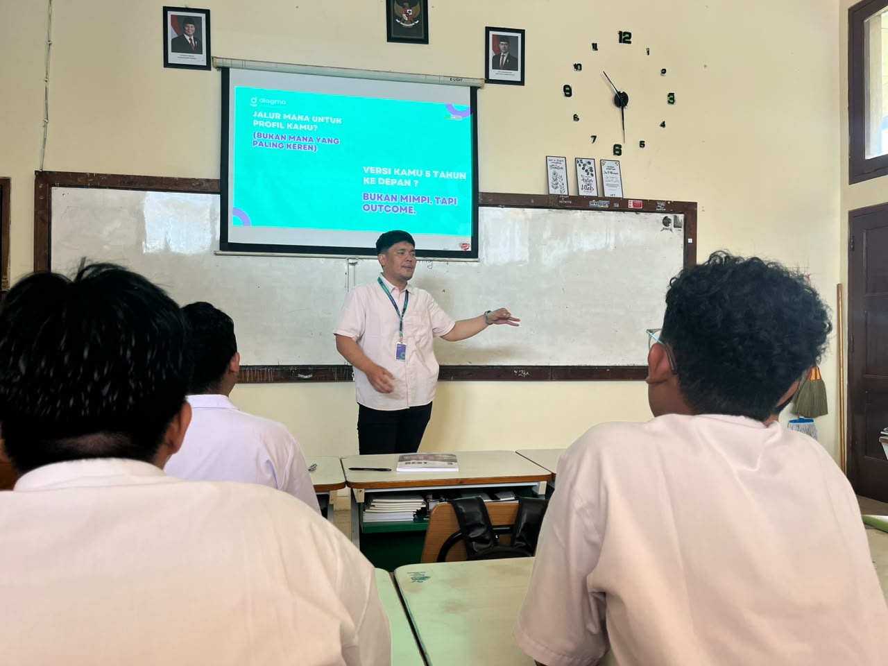 MA PPMI Assalaam Perluas Wawasan Santri tentang Studi dan Karier Internasional