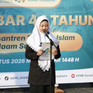 44 Tahun Mengabdi, PPMI Assalaam Gelar Apel Akbar Milad dan Apresiasi Pegawai Berdedikasi