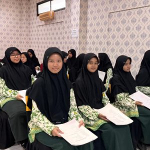 147 Peserta Ikuti Eazy Passport di PPMI Assalaam, Santri Bersiap Go Internasional